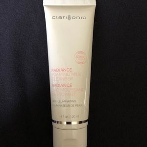 NEW: Clarisonic Radiance Foaming Milk Cleanser